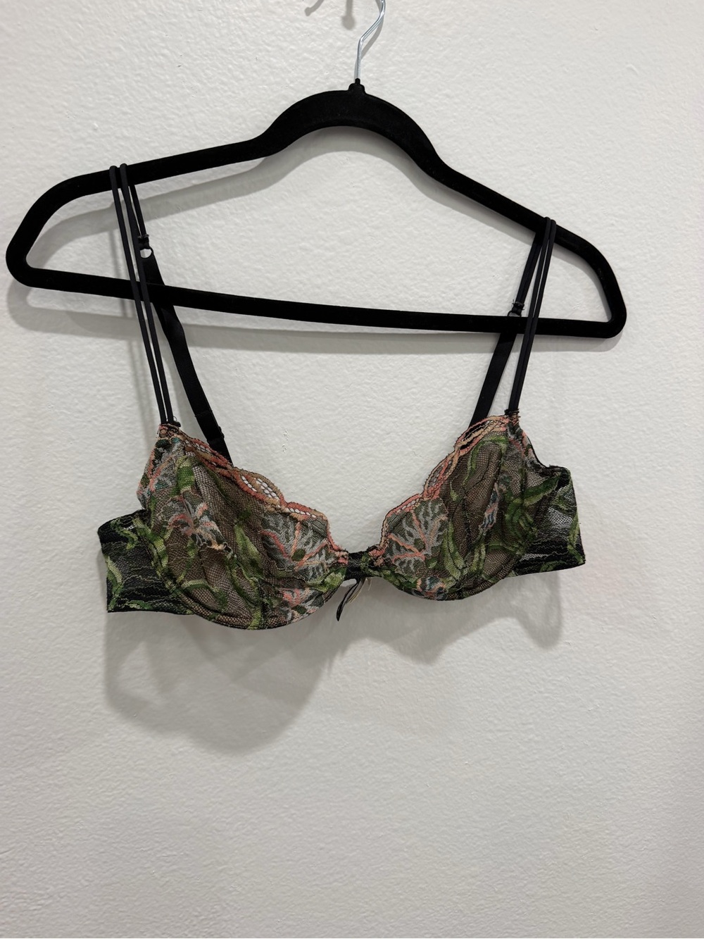 Cosabella Vintage 2000s Green Floral Lace Underwire Bra with Black Straps